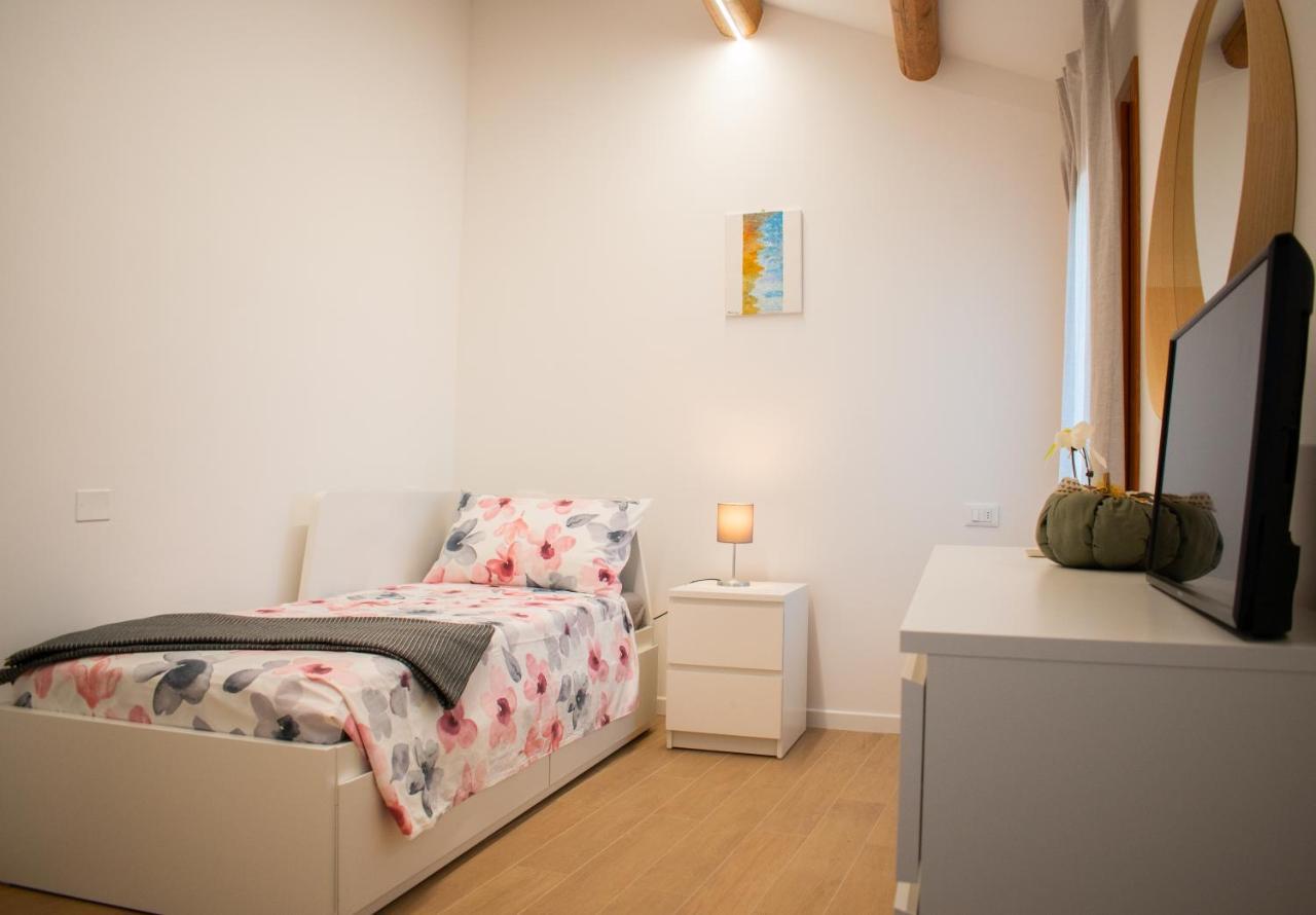 Ca' Dei Sogni Apartments 몬타냐냐 외부 사진